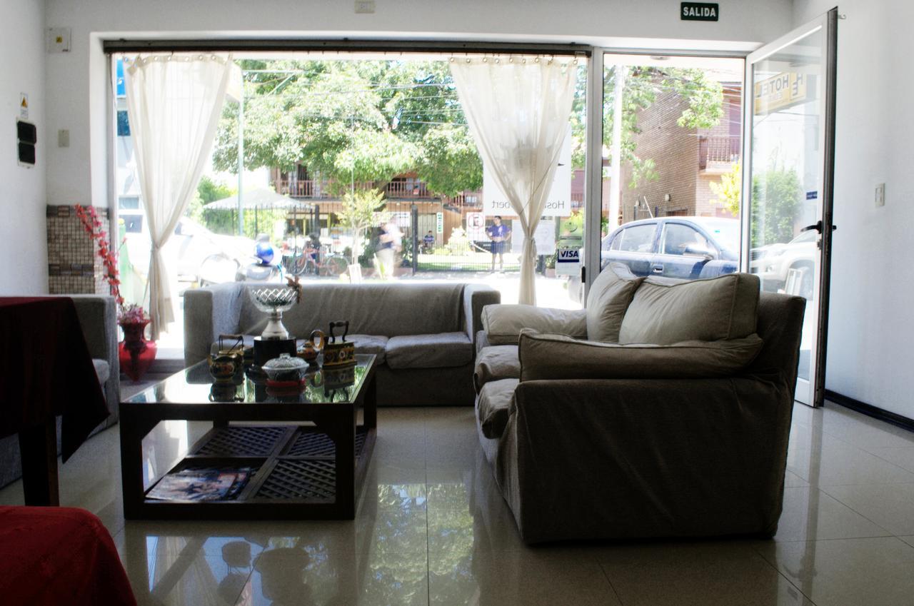 Hosteria Robert Villa Gesell Exterior photo