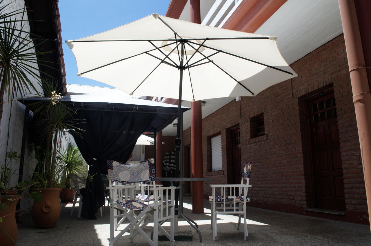 Hosteria Robert Villa Gesell Exterior photo