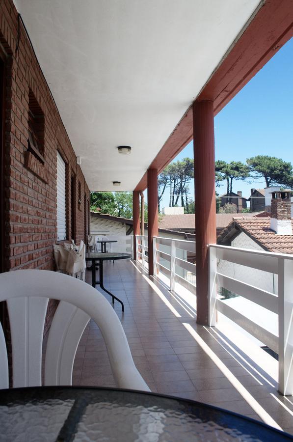 Hosteria Robert Villa Gesell Exterior photo