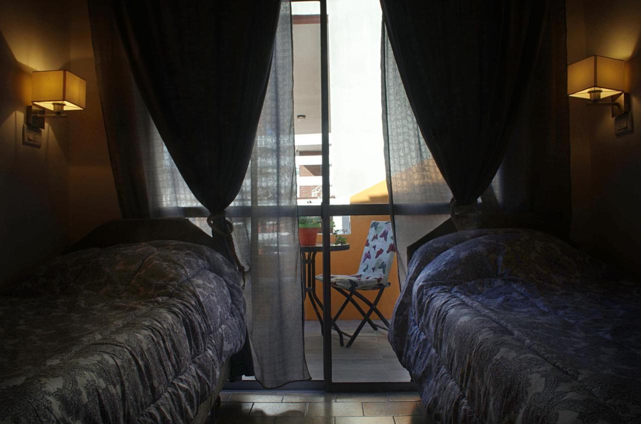 Hosteria Robert Villa Gesell Exterior photo