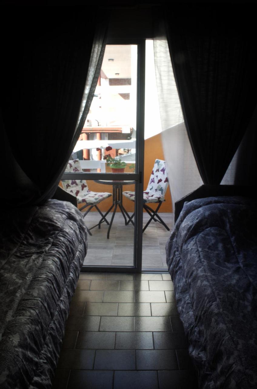 Hosteria Robert Villa Gesell Exterior photo
